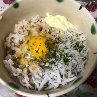 オートミール☆辛子マヨじゃこ卵かけご飯